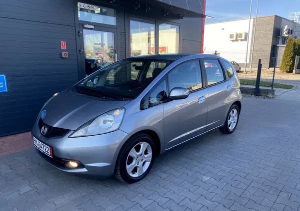 podkarpackie Honda Jazz cena 23900 przebieg: 156000, rok produkcji 2010 z Tarnobrzeg